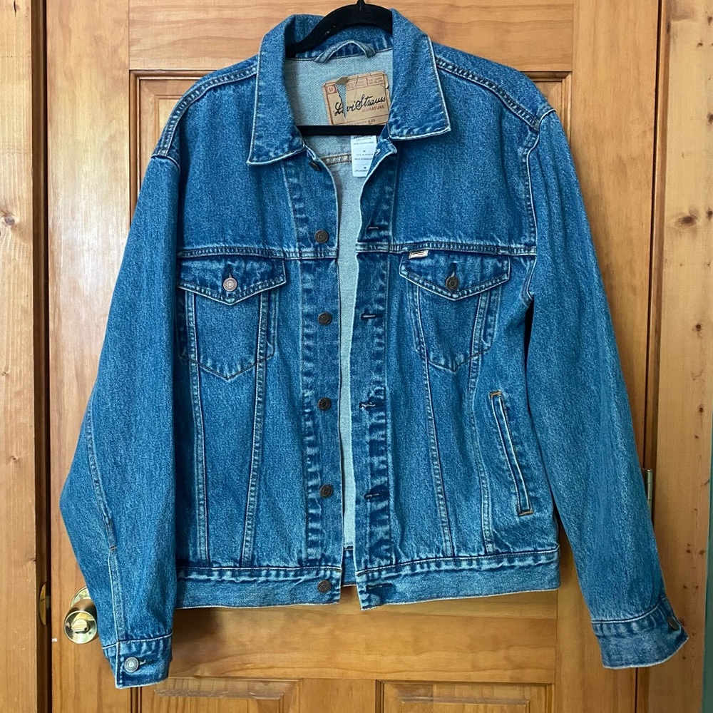 Levi’s Signature Denim Jacket